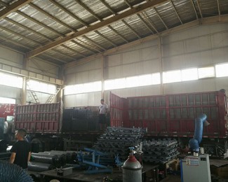 皮帶機(jī)配件發(fā)貨第一車(chē)