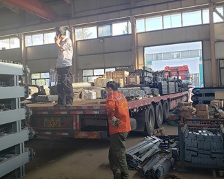 9月18日太原向陽--長(zhǎng)治沁源，皮帶機(jī)配件待裝車